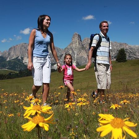 Residence Vallon Corvara In Badia Bagian luar foto