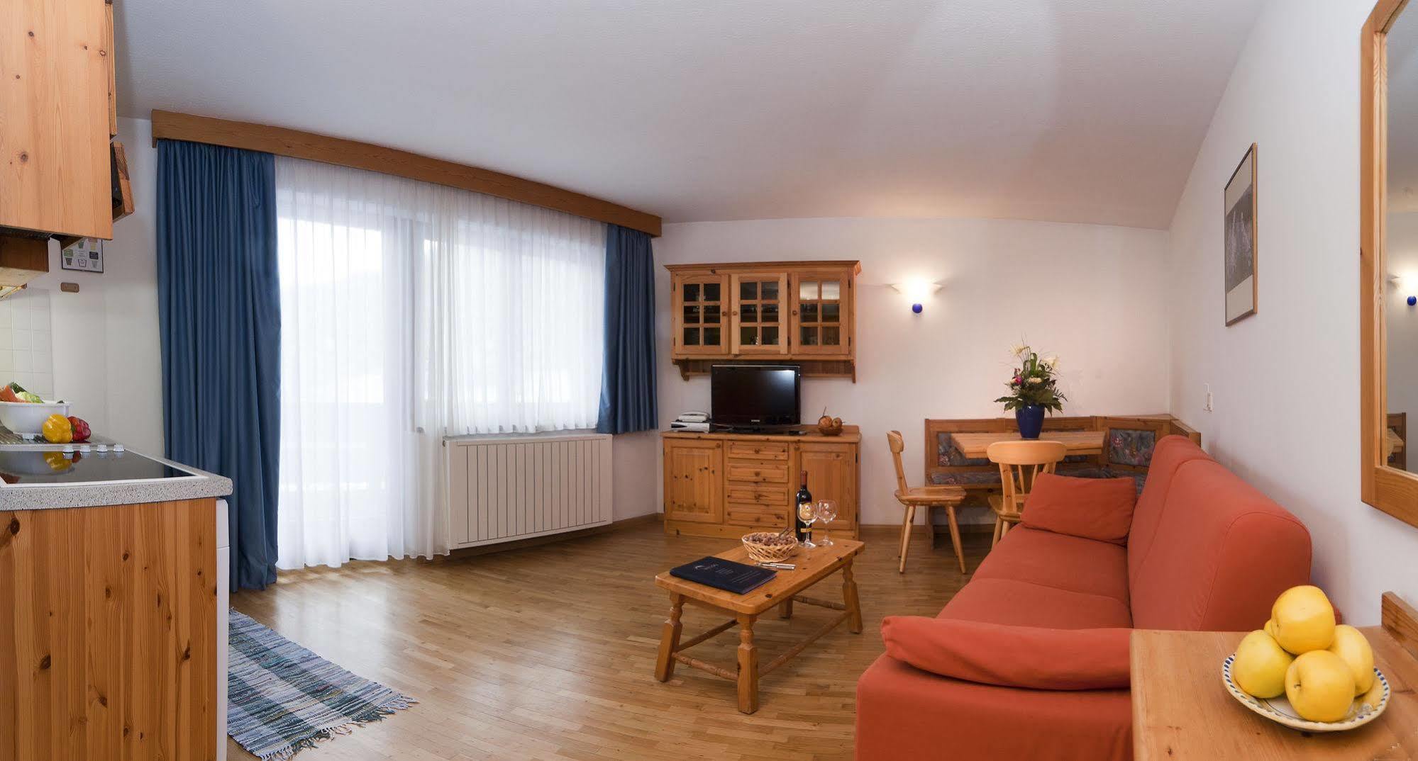 Residence Vallon Corvara In Badia Bagian luar foto